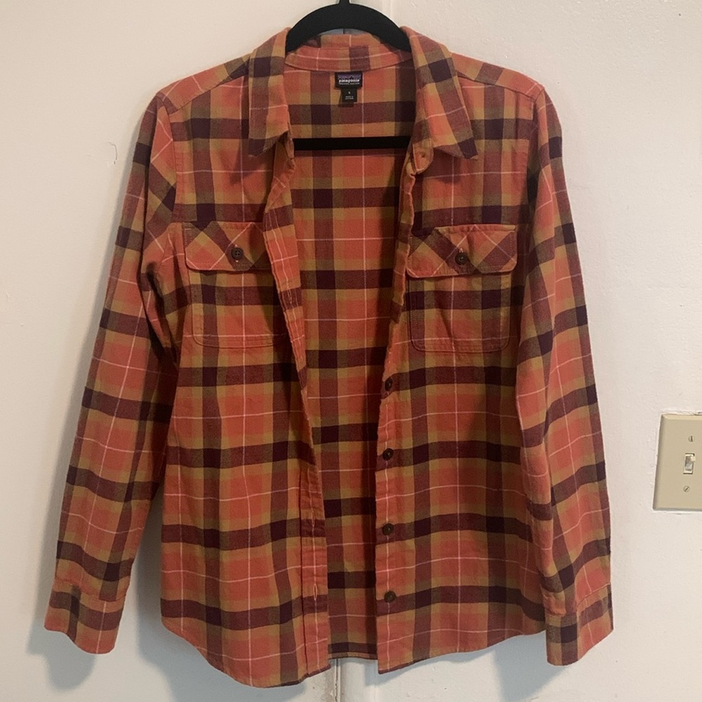 ⚡️Men’s Patagonia flannel!